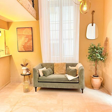 Spacious Loft, Duplex, Old Town, 3 Bedrooms - Easy Check-In Ницца Экстерьер фото