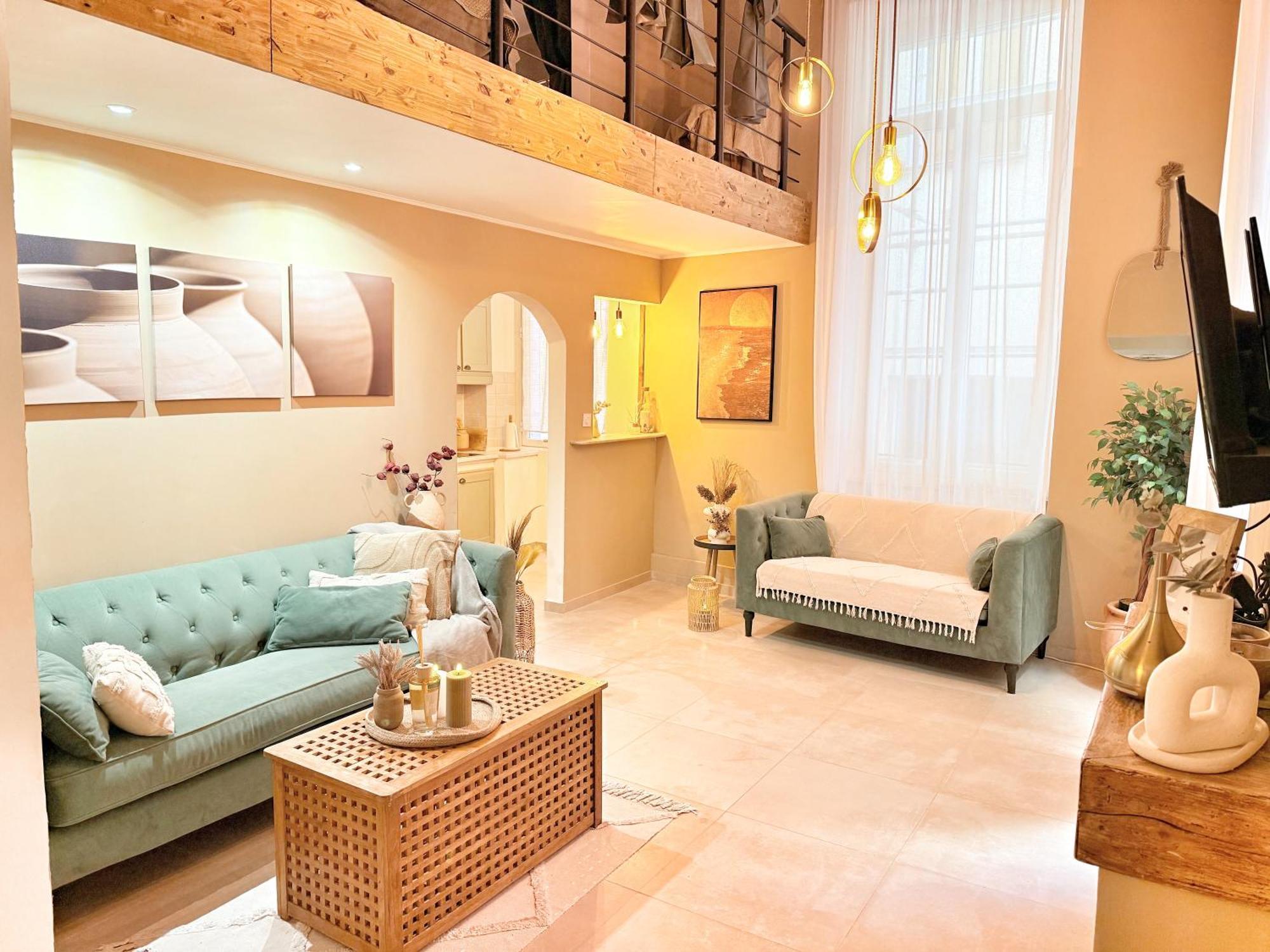 Spacious Loft, Duplex, Old Town, 3 Bedrooms - Easy Check-In Ницца Экстерьер фото